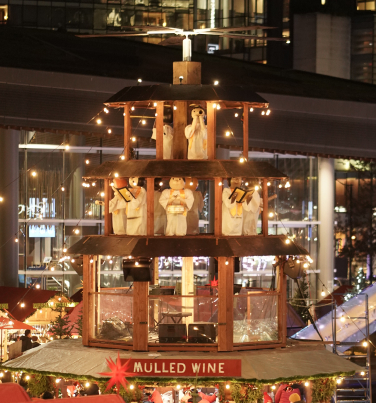 UNWRAP THE MAGIC:BEHIND VANCOUVER CHRISTMAS MARKET